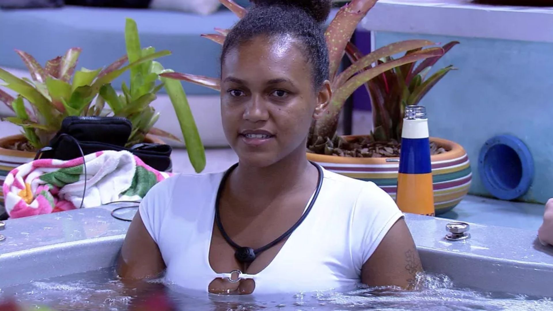 BBB22: Jessi assume medo de dinâmica e teme barraco ao vivo: “O Tadeu vai falar”