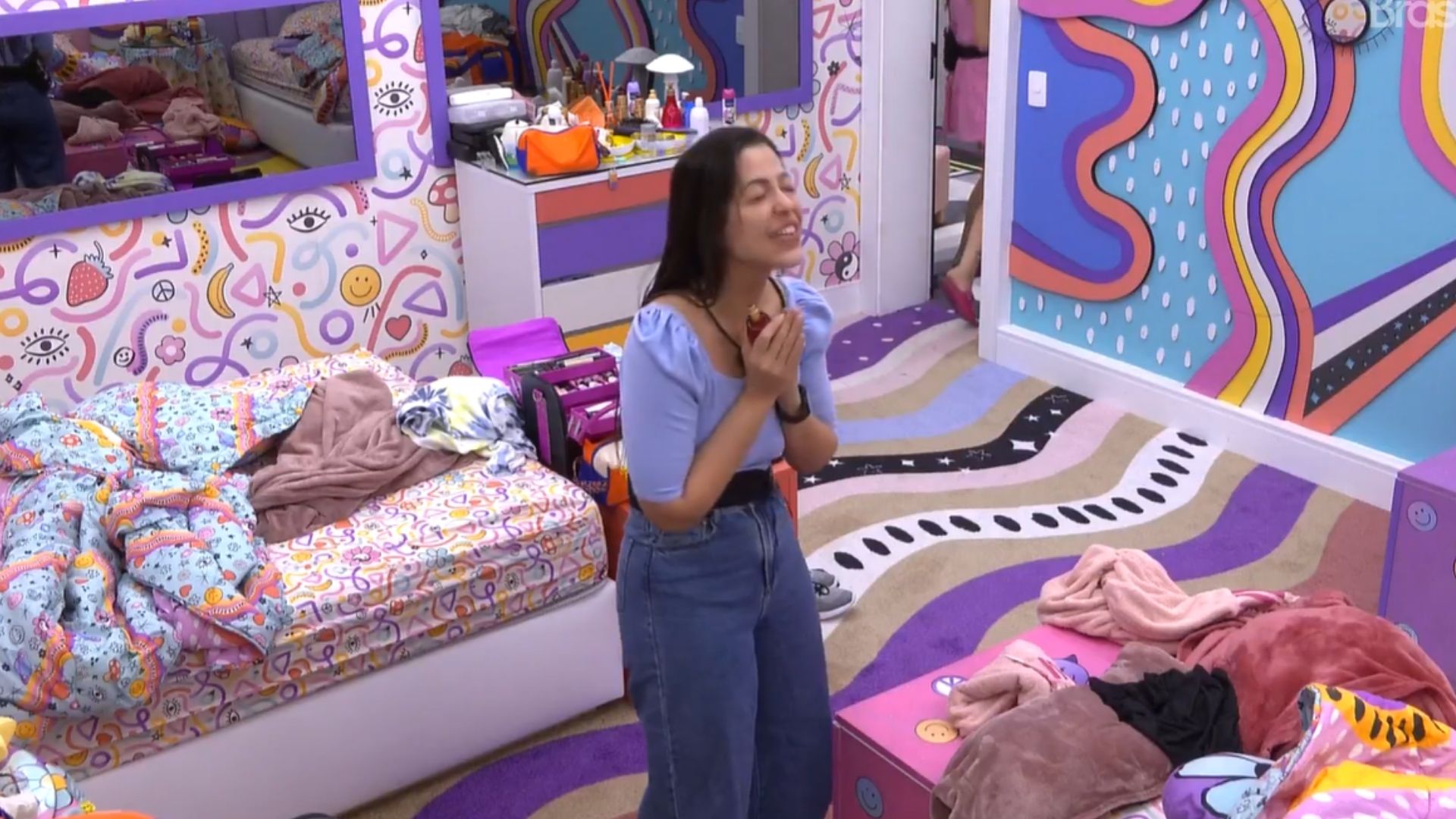 BBB22: Laís vibra e reza ao descobrir que Arthur deixou a prova do líder: “Obrigada”