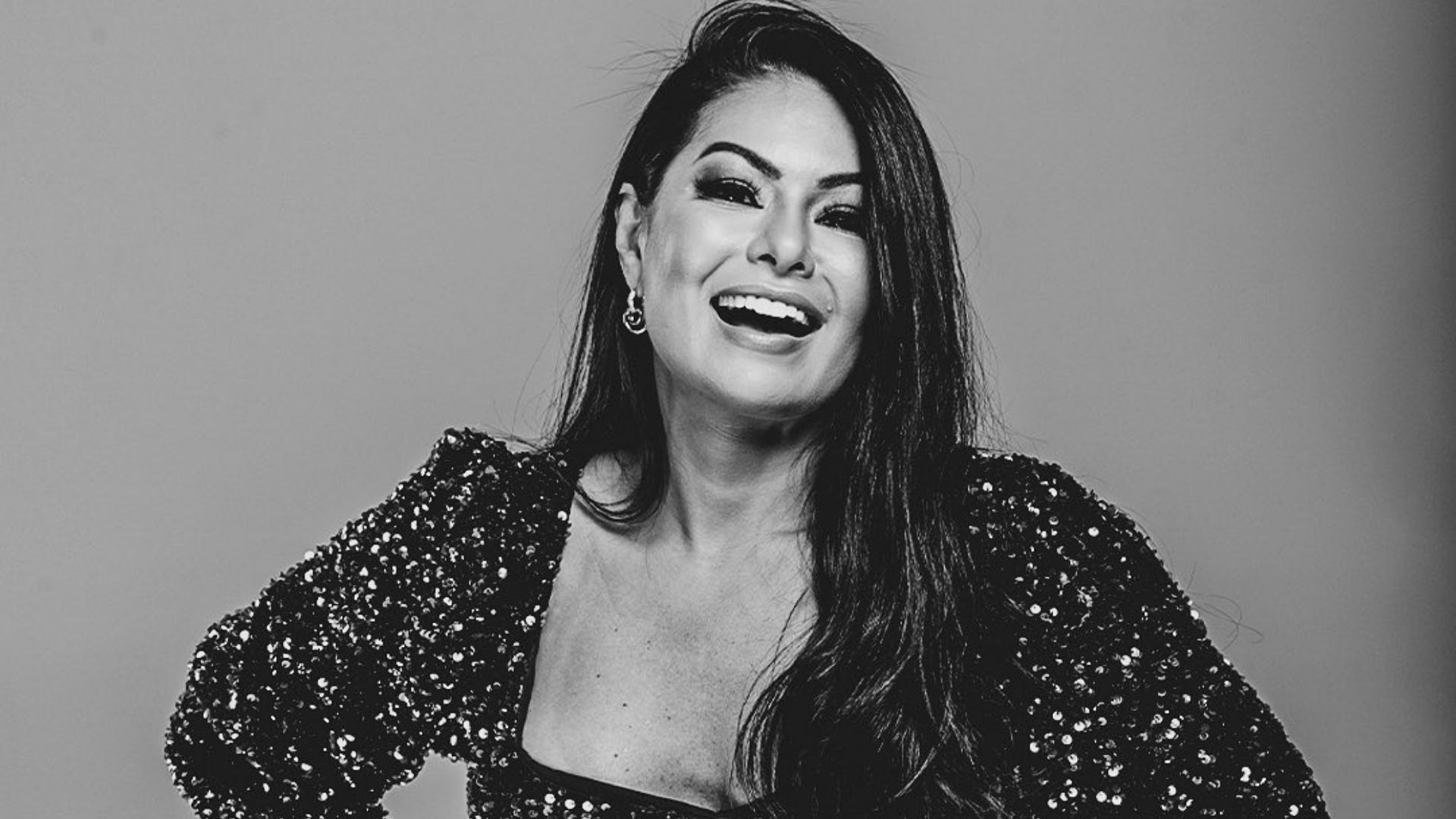 Laudo mostra causas da morte da cantora Paulinha Abelha, do Calcinha Preta