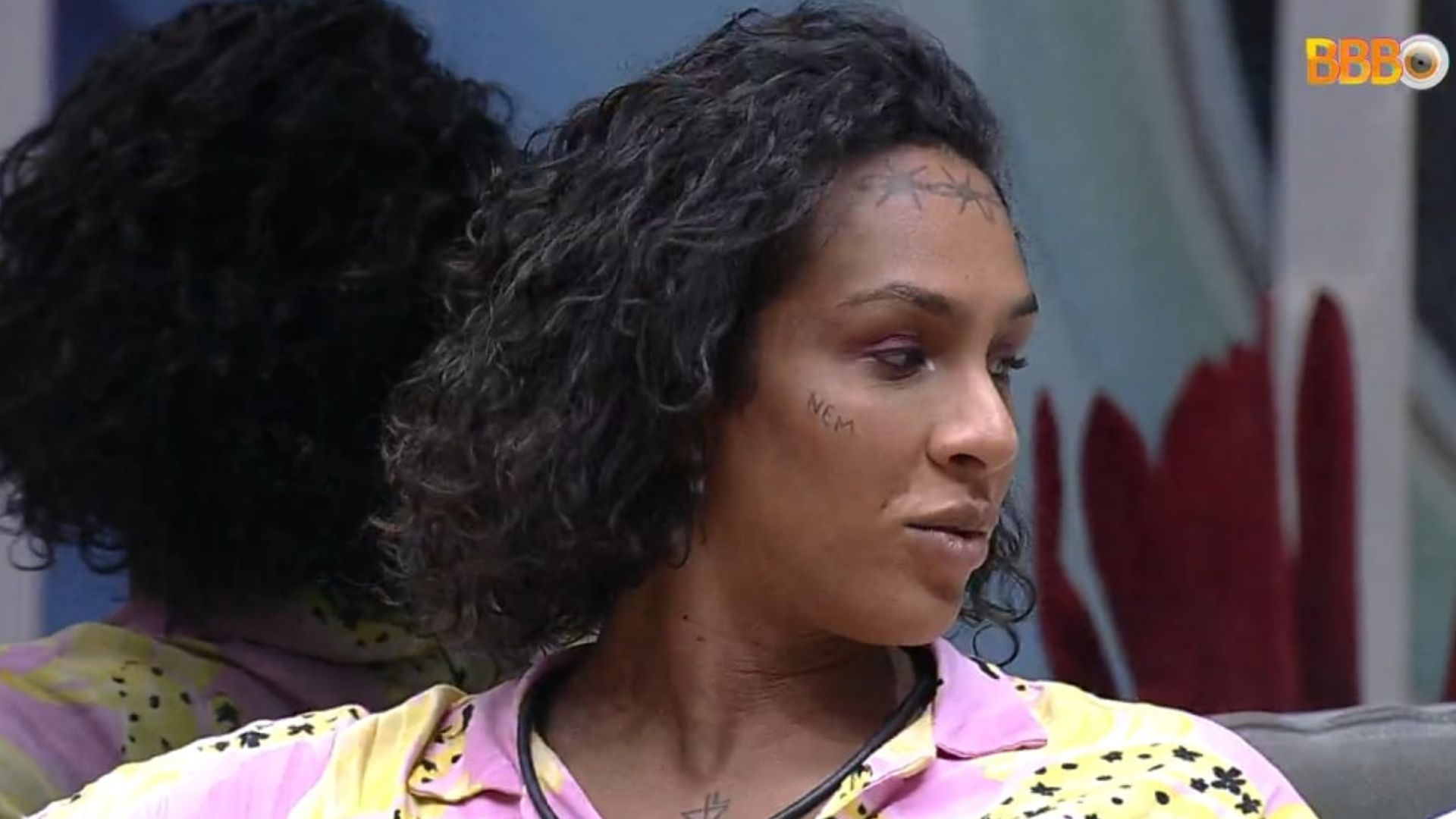 BBB22: Lina não ameniza e destrói índole de brother: “Quer ouvir coisas boas”