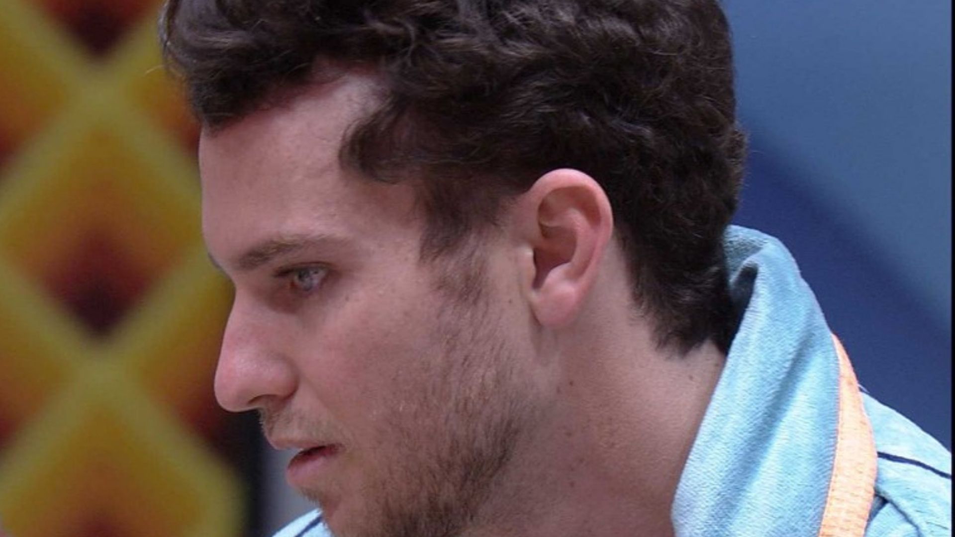 BBB22: Abatido, Lucas ameaça desistir do programa: “Vou embora”