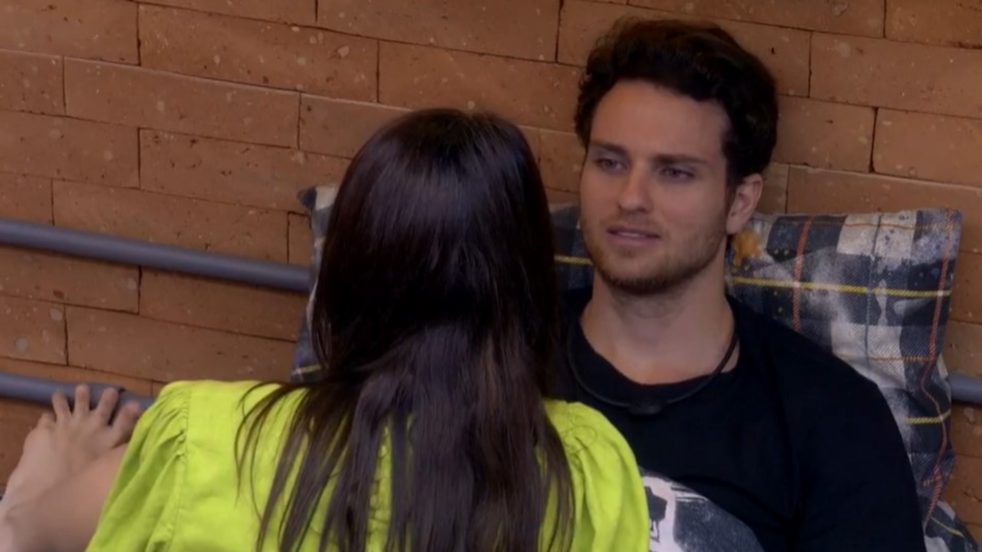 BBB22: DR? Lucas rebate fama de ‘pipoqueiro’ e avisa Eslô: “Não quero brigar”