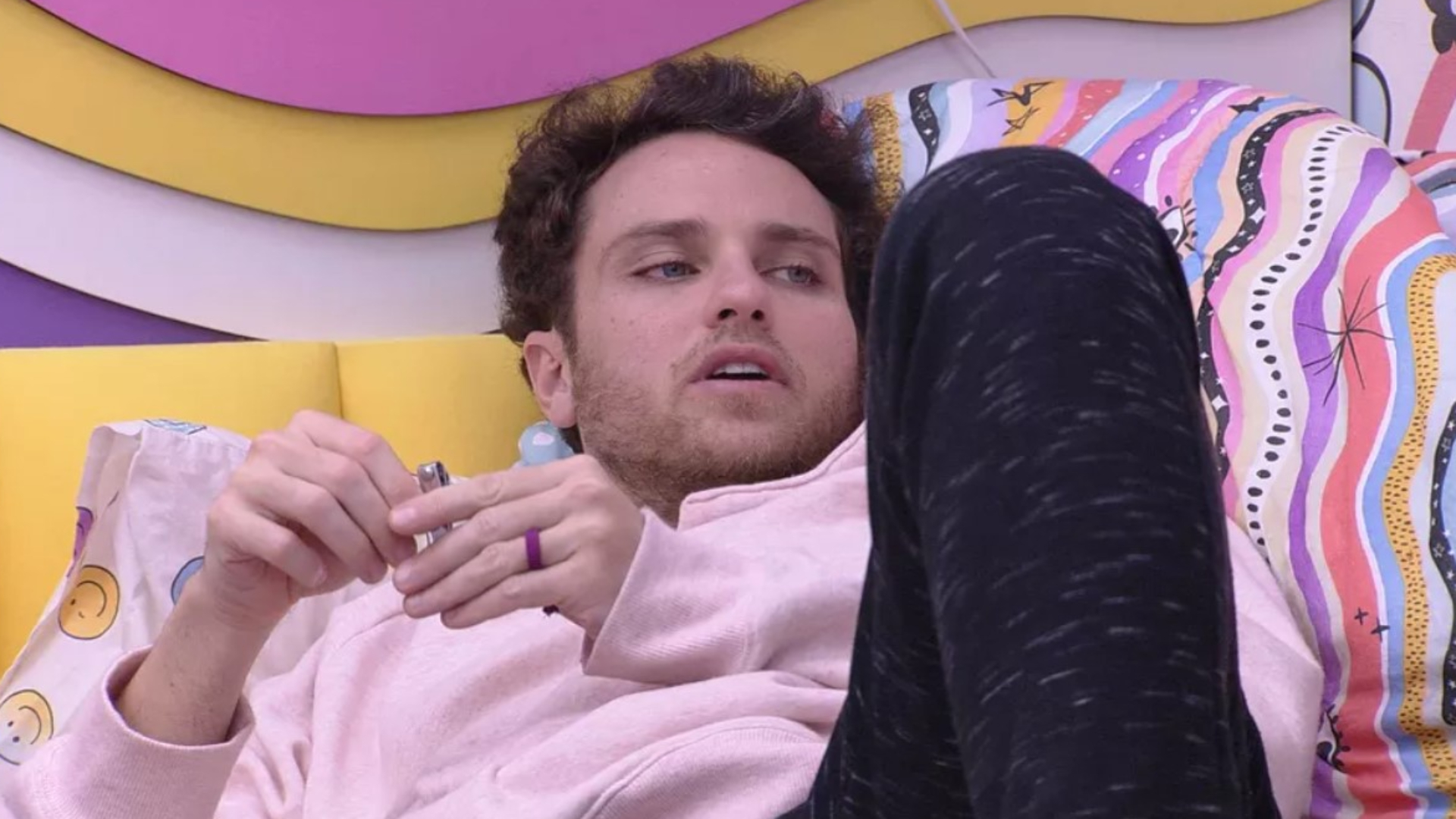 BBB22: Lucas desce do muro e corta aliança com sisters: “Não vou ficar torcendo”