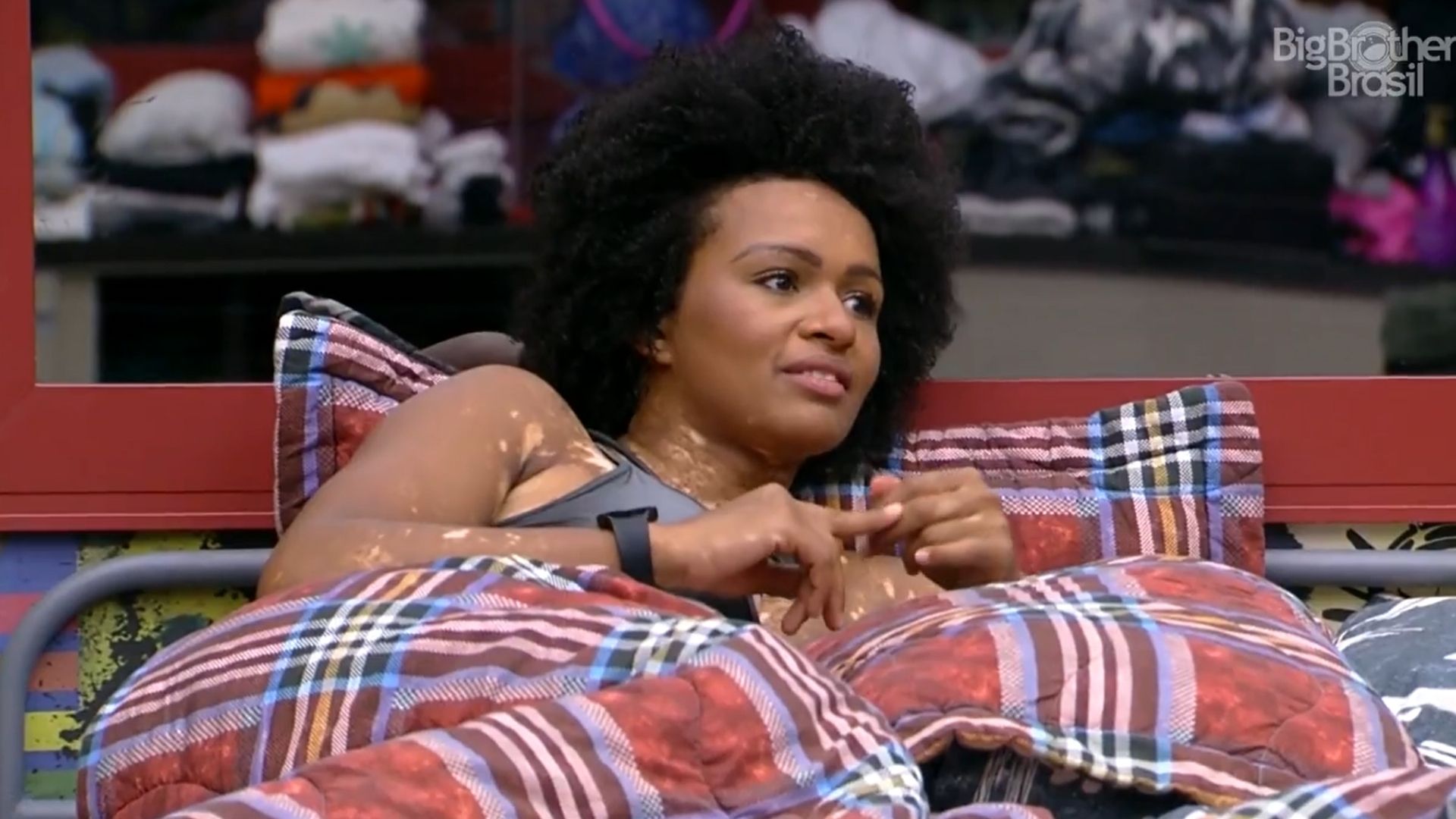 BBB22: Natália se desespera ao imaginar que brother seja eliminado: “Muito nervosa”
