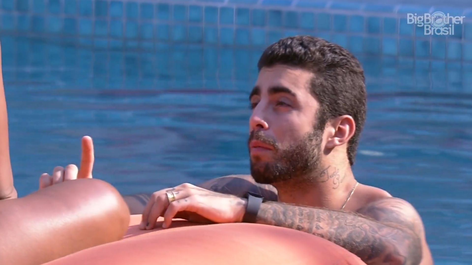 BBB22: Pedro Scooby explica descompromisso em jogar no reality: “É mais fácil”