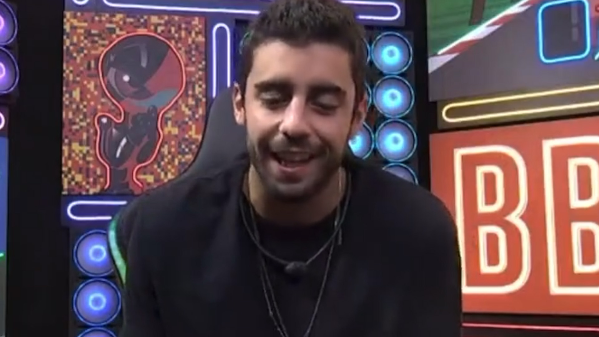 BBB22: Pedro Scooby se ilude sobre pandemia no Brasil: “Tá controlado”