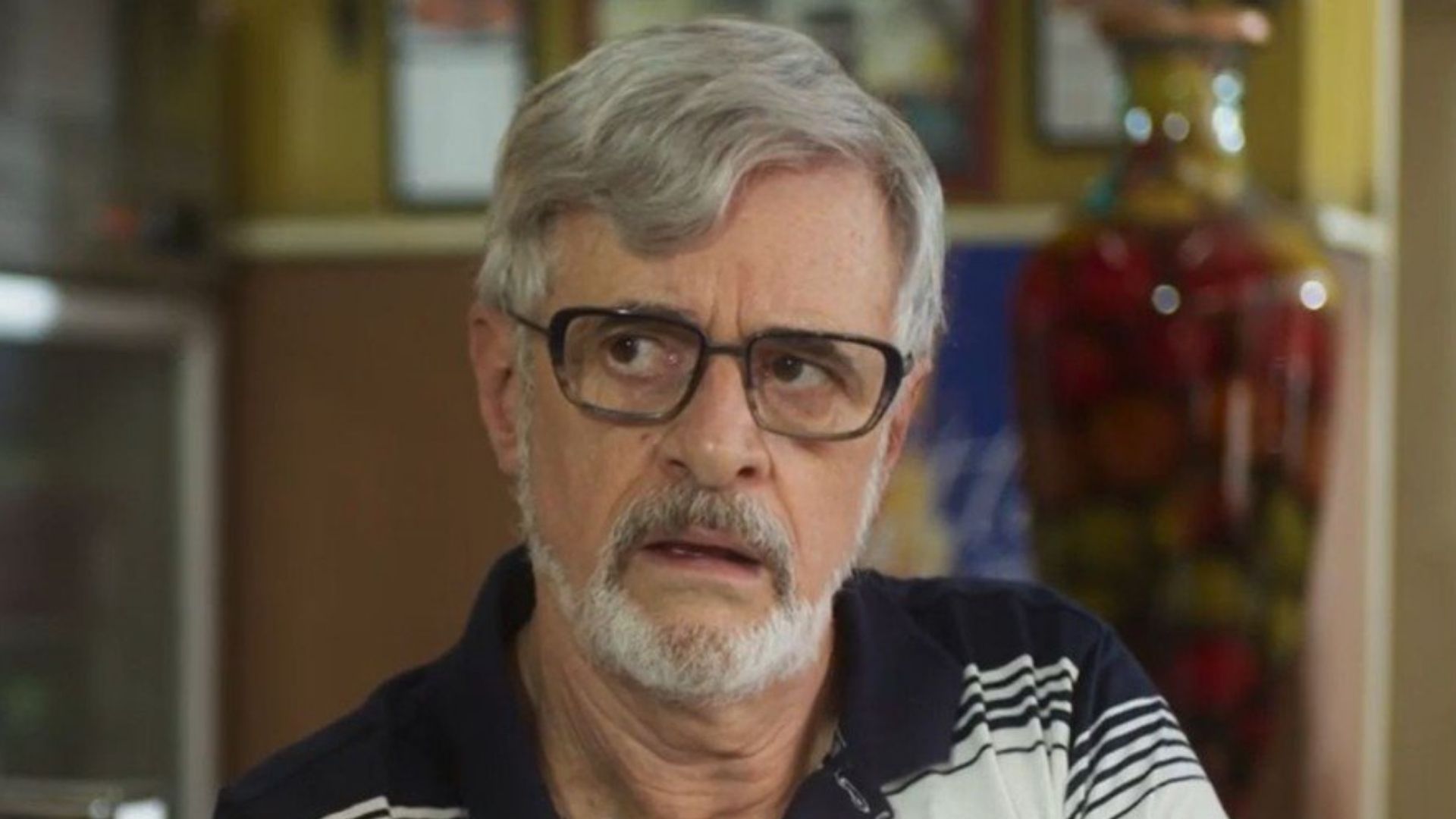 Quanto Mais Vida, Melhor!: Osvaldo não aguenta pressão e termina com Nedda