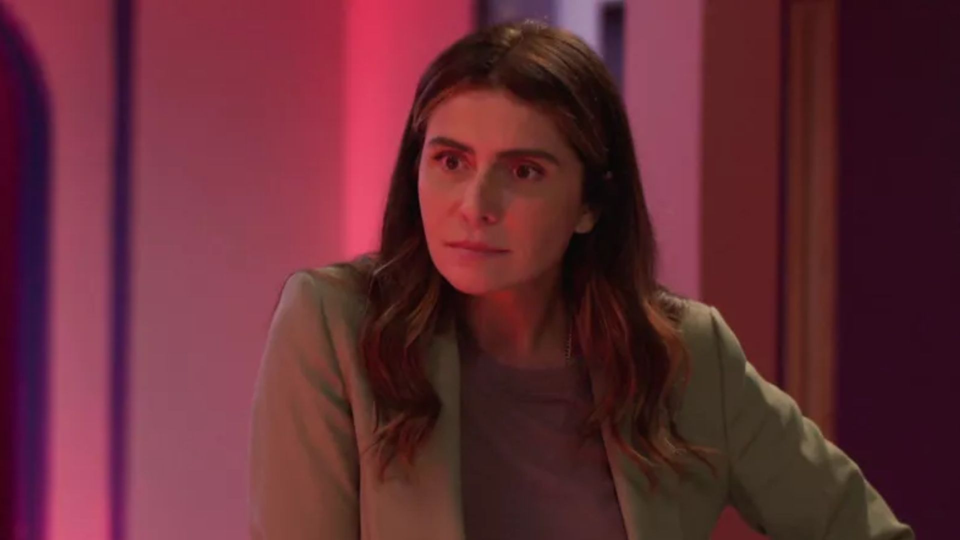 Quanto Mais Vida, Melhor!: Paula sofre acidente e coloca carreira de Neném em risco