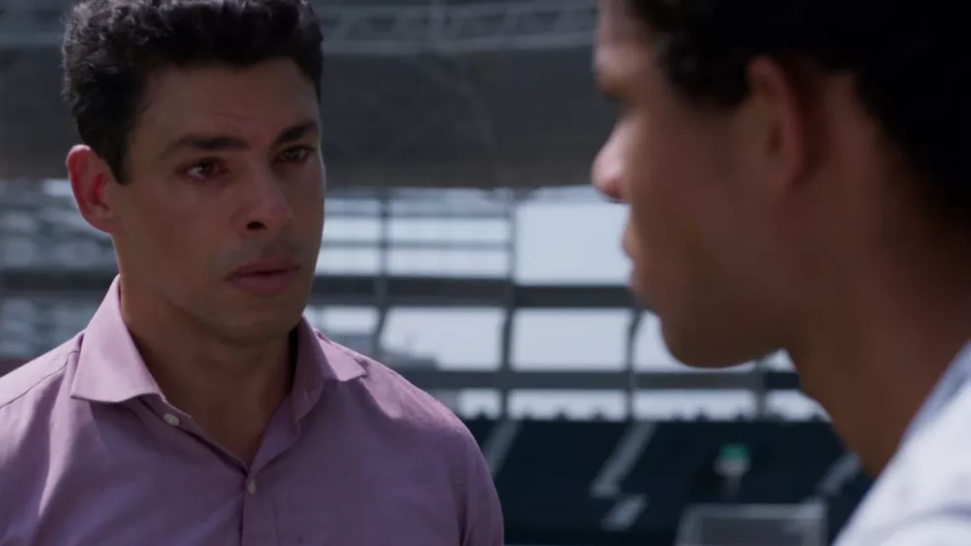 Um Lugar ao Sol: Ravi troca socos com Christian/Renato; veja resumo do capítulo de 5 de março