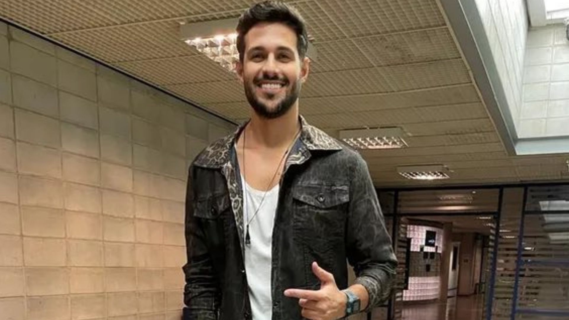 BBB22: Rodrigo não quer ser associado a brothers do lollipop: “Esse quarto aí”
