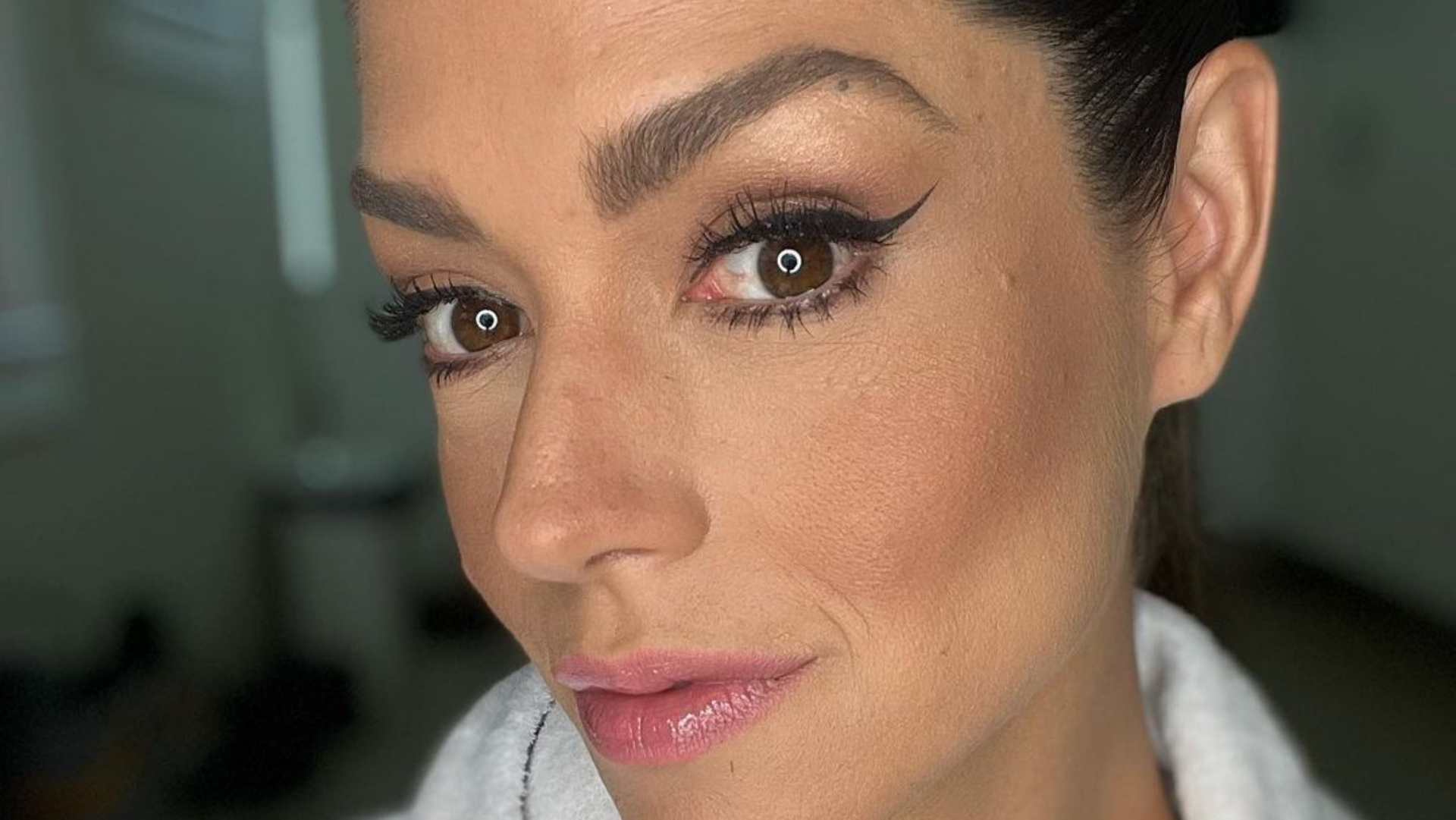 Thais Fersoza radicaliza no visual e surge com cabelos curtinhos: “Ficou linda”