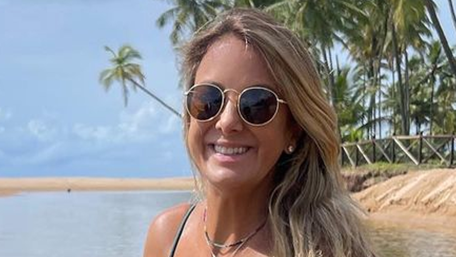 Ticiane Pinheiro mostra Manuella fazendo pose em banho de rio: “Uma mocinha”
