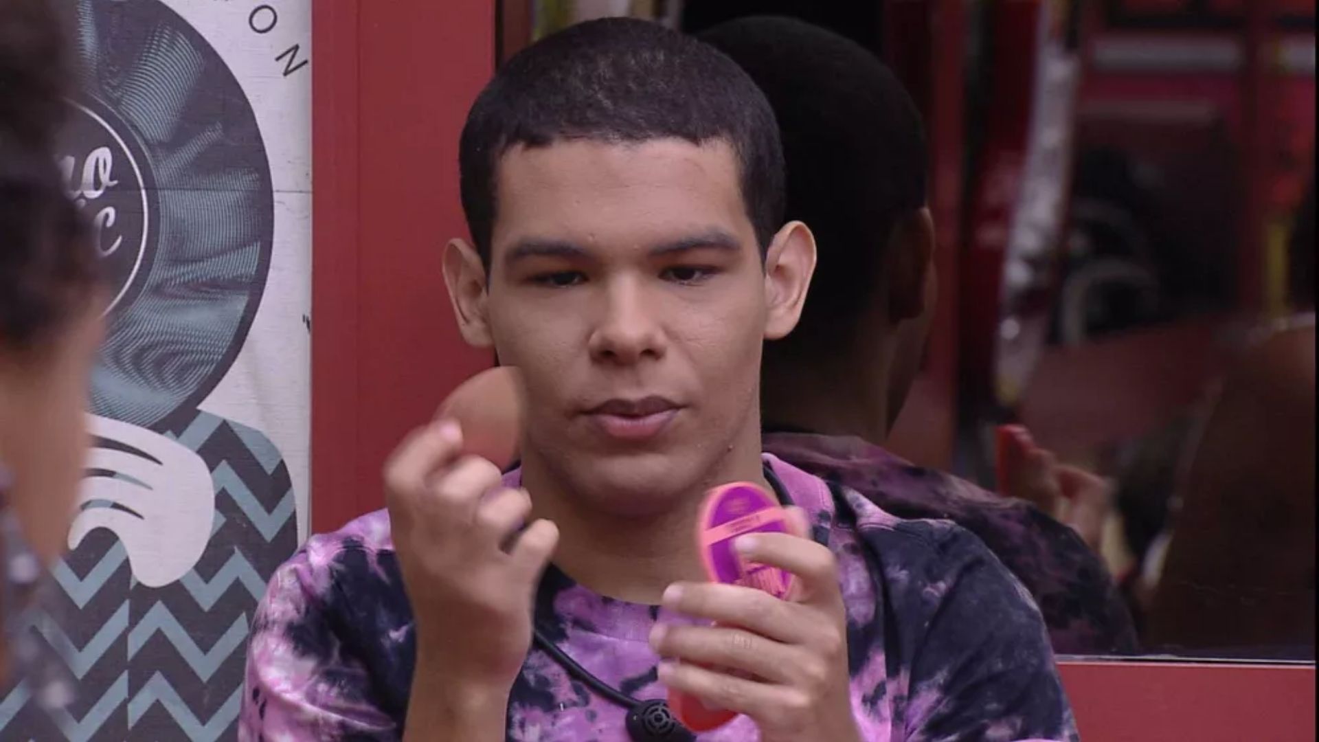 Vyni se torna alvo e é detonado por amigos do quarto lollipop: “Vai se lascar”