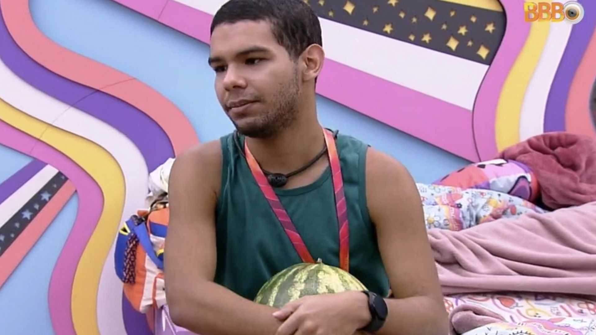 BBB22: Vyni tenta driblar desafio do Monstro e leva puxão de orelha da produção