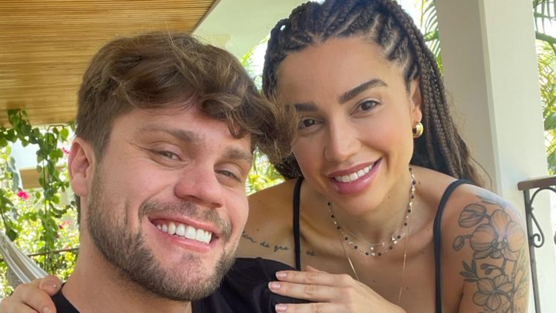 Breno Simões faz mistério sobre data do casamento com Paula Amorim: “Especial”