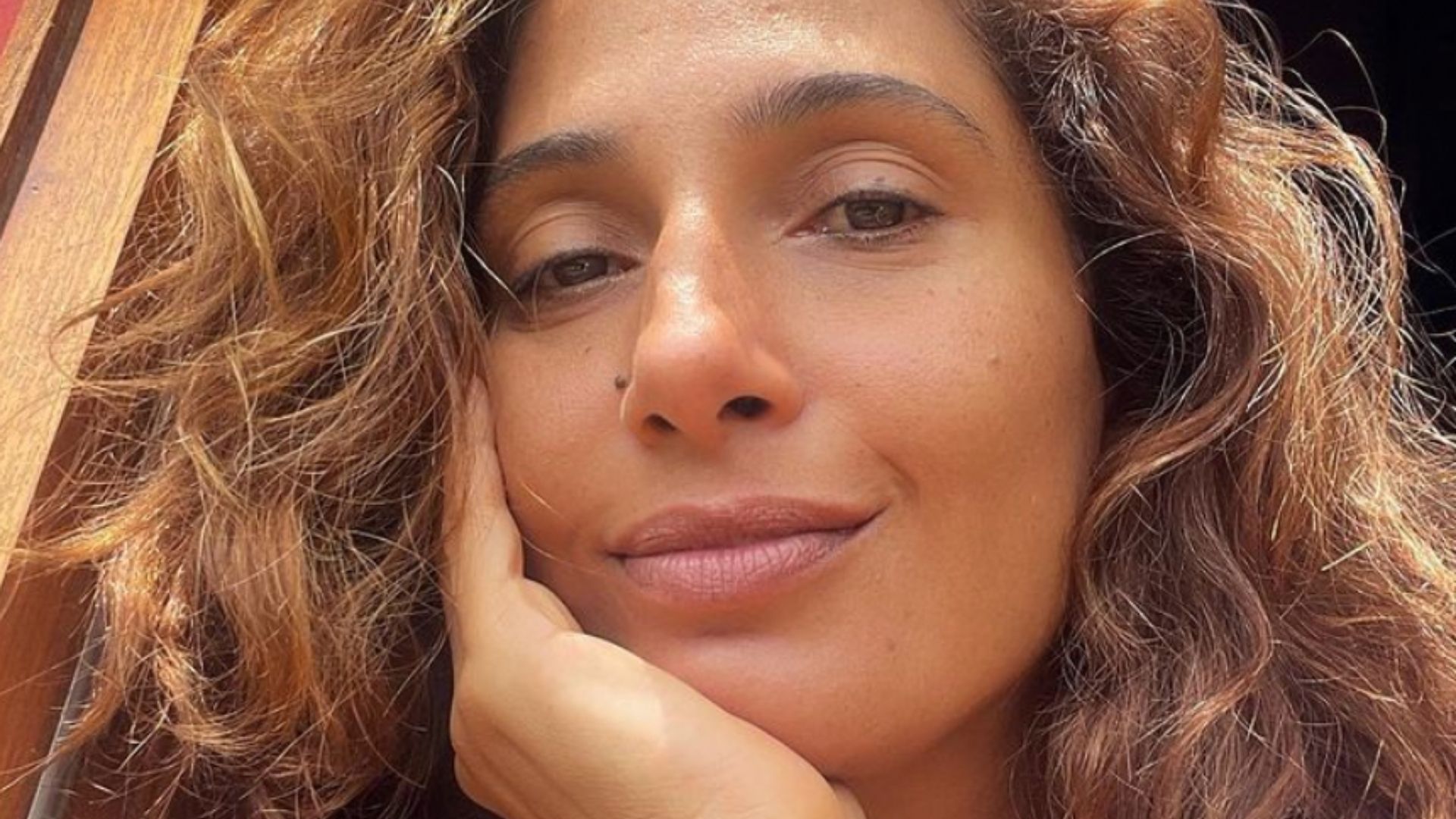 Volta por cima! Demitida da Globo, Camila Pitanga assina contrato e ganha novo cargo
