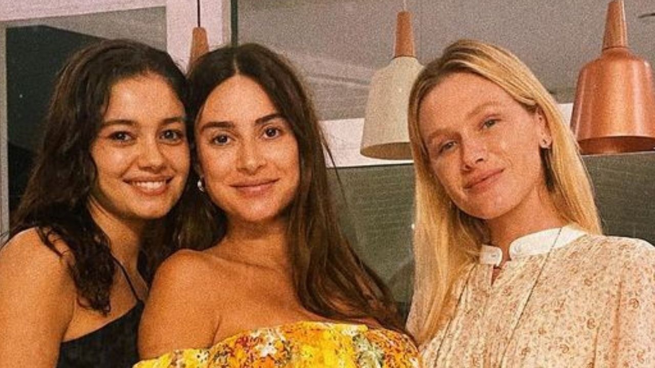 Com Sophie Charlotte e Fiorella Mattheis, Thaila Ayala mostra barrigão enorme: “Tias de Chico”