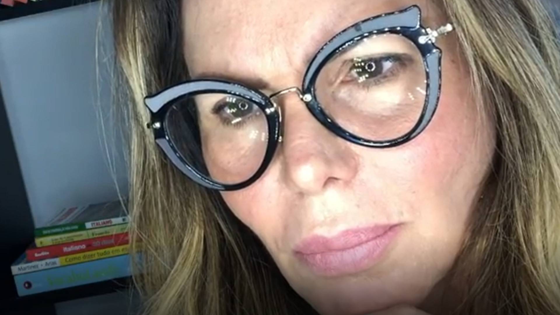 Cristina Mortágua rebate críticas após pedir ajuda financeira: “Dou a cara pra bater”