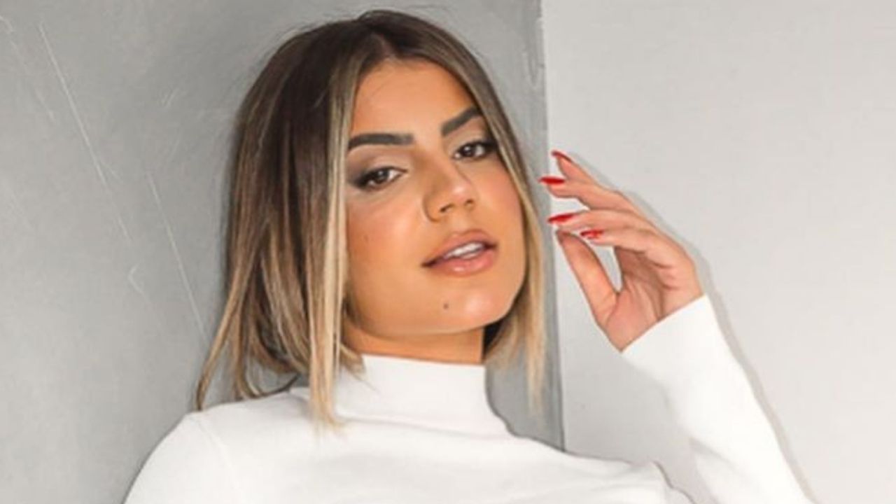 Belíssima, ex-BBB Hariany exibe barriga super sarada e cintura fininha: “Dando um close”