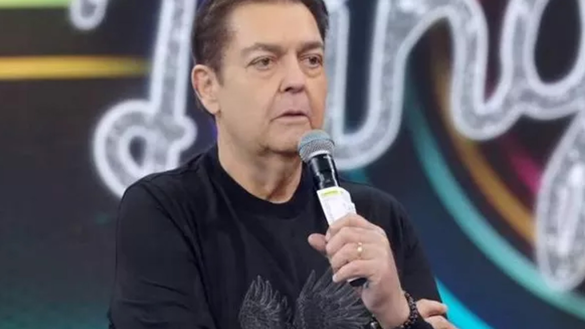 Como assim? Faustão não aparece para gravar seu novo programa na Band