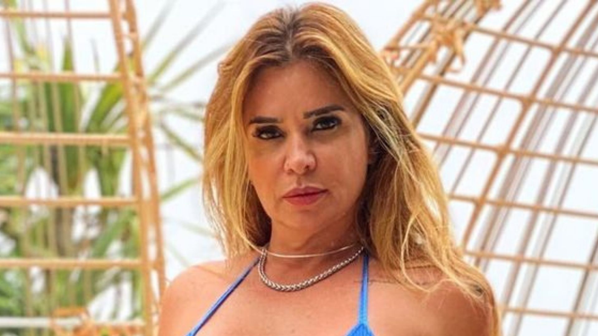 Mãe da ex-BBB Viih Tube confessa que fez cirurgia íntima: “Sou vaidosa”