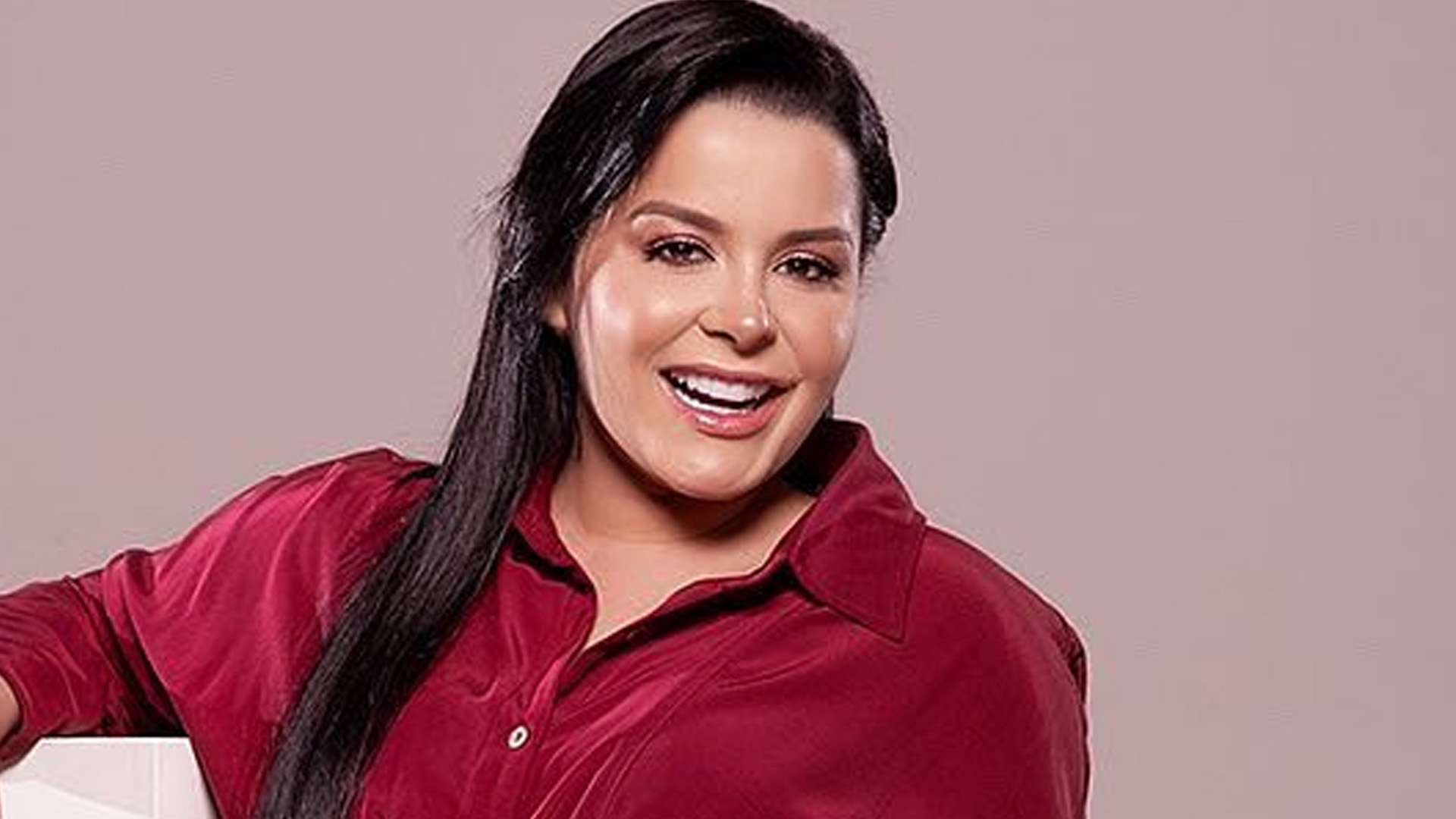 Maraisa mostra barriga sarada com camisa amarrada: “Mais linda”