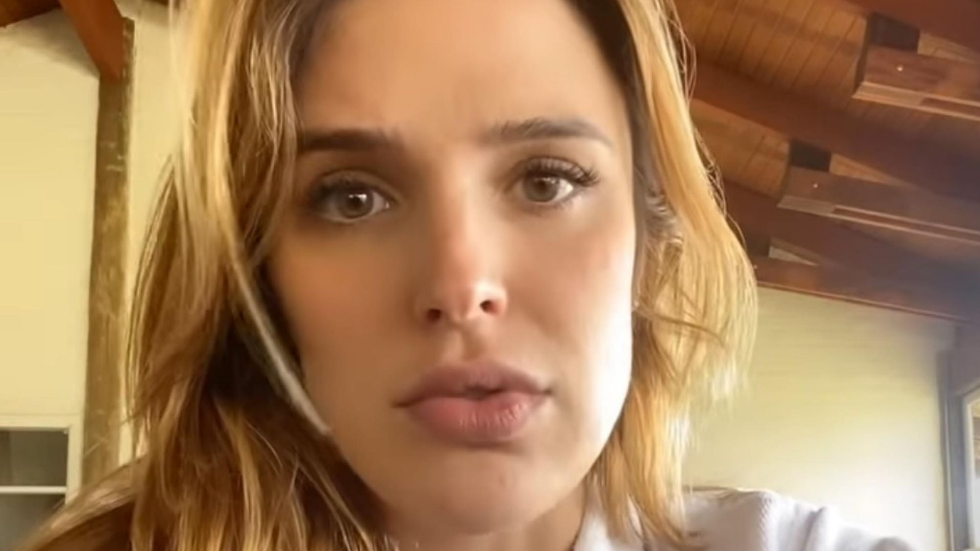 Inconformada, Rafa Brites critica relaxamento nas medidas de isolamento: “Remoendo”
