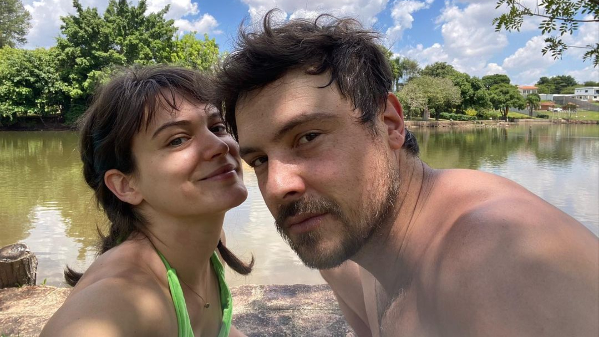 Bianca Bin e Sergio Guizé trocam beijos apaixonados em clique raro: “Eu te amo”