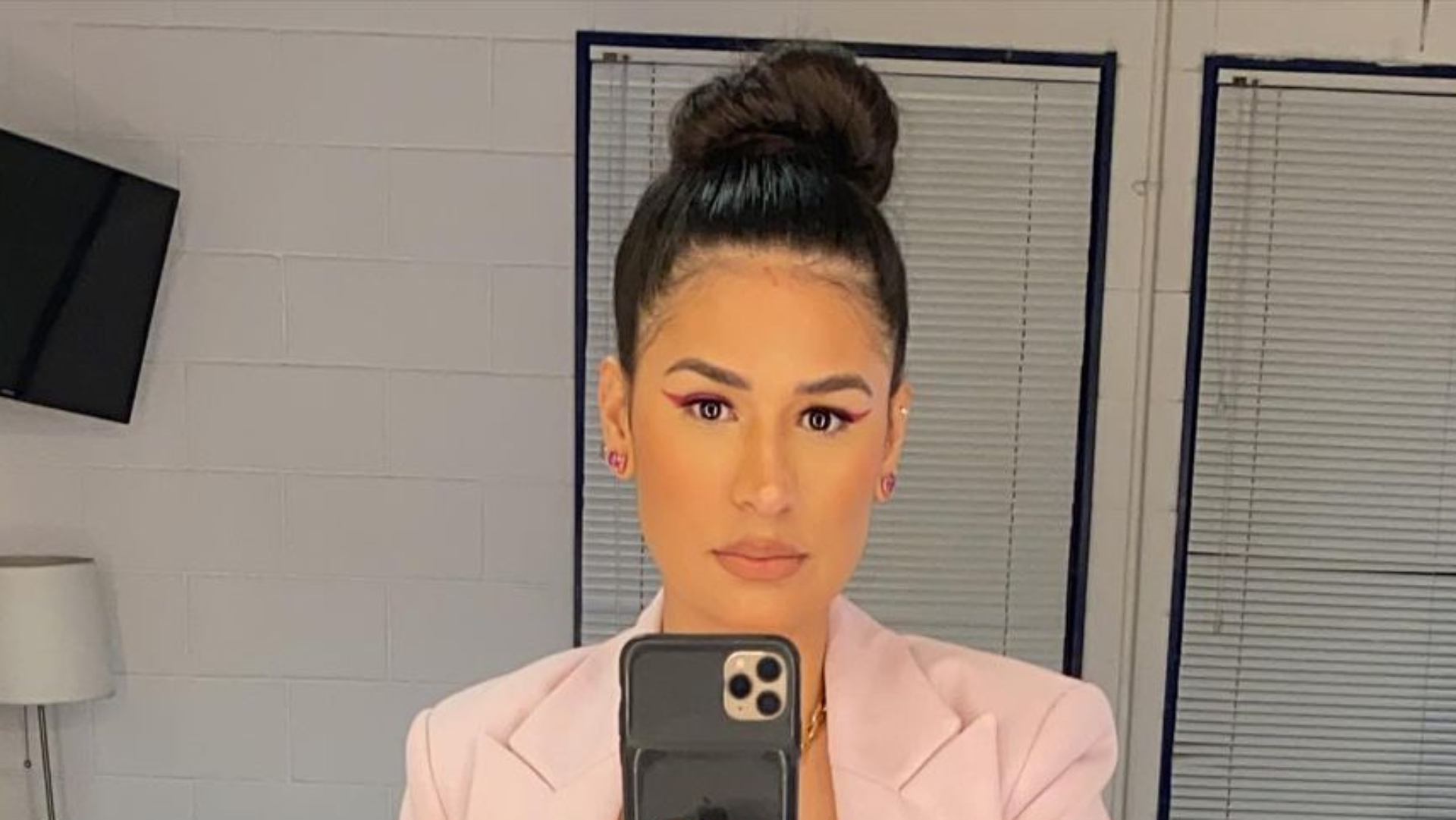 Simone Mendes se afasta das redes sociais após perder a voz: “Não consigo gravar”