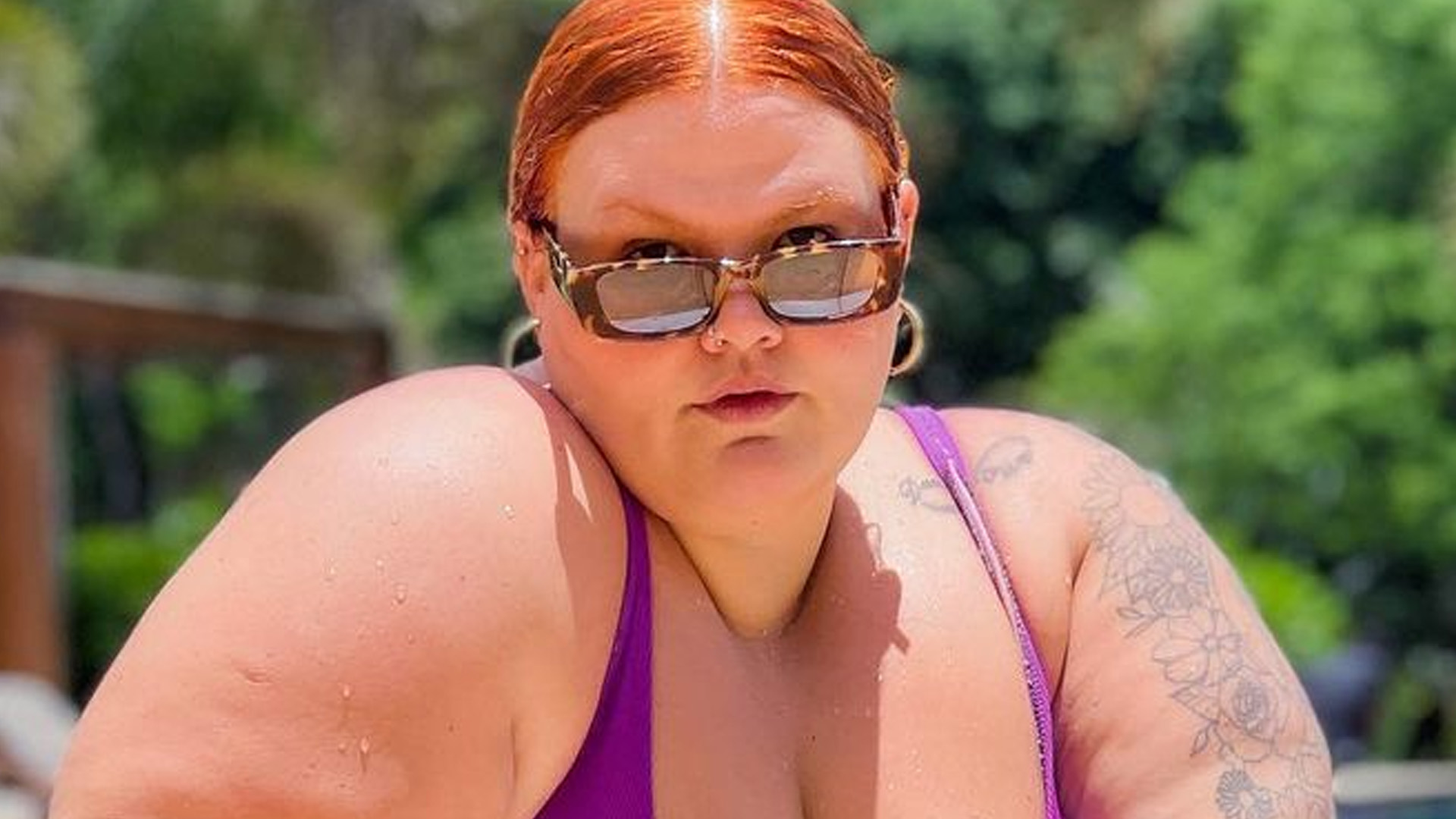 Thais Carla puxa biquíni e mostra corpo ao natural: “Que poder”