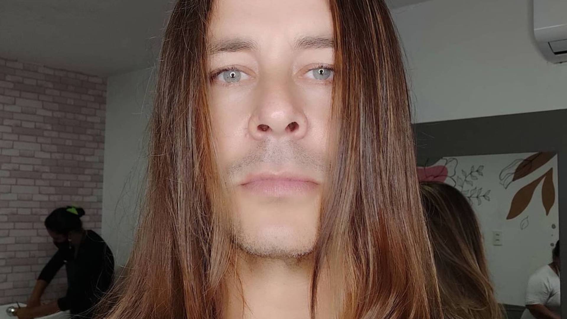 Theo Becker recusa convite de reality show inédito da TV Globo: “Não quero”