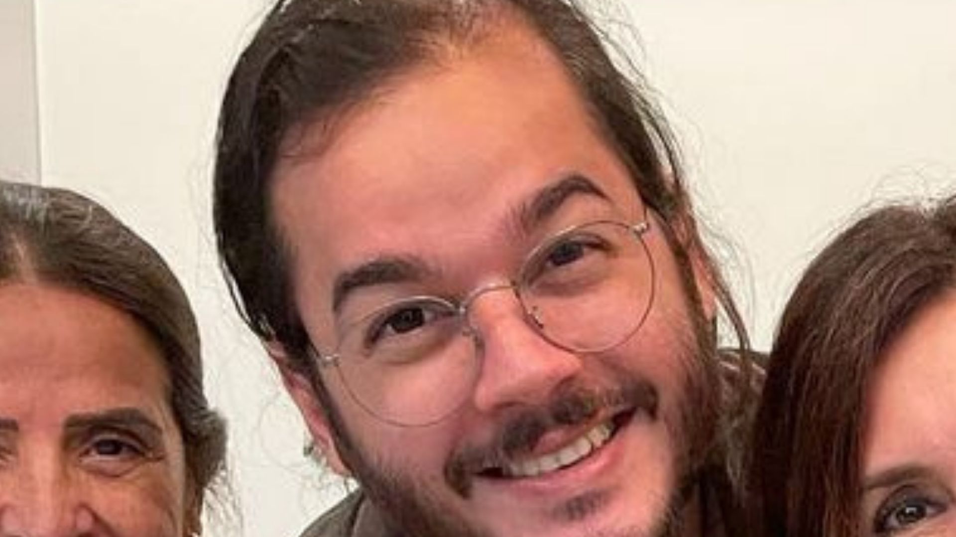 Túlio Gadelha celebra aniversário com Fátima Bernardes e familiares: “Vida longa”