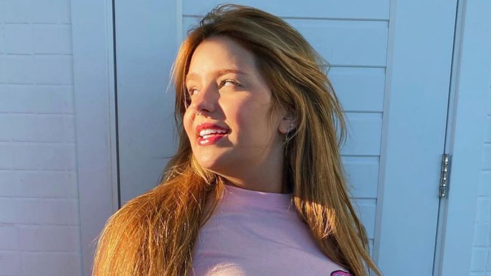 Ex-BBB Viih Tube dispensa sutiã e piercing no mamilo rouba a cena: “Gata”