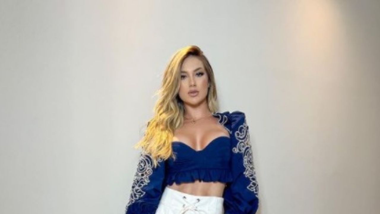 Emoção! Vírginia Fonseca é surpreendida por uma fã ao ganhar presente luxuoso após a perda do pai