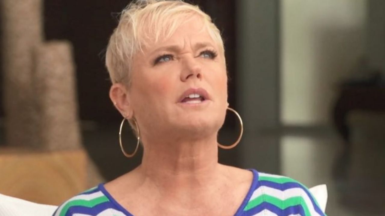 Xuxa surpreende ao ser questionada sobre desejo por mulheres: “Acredito no amor”