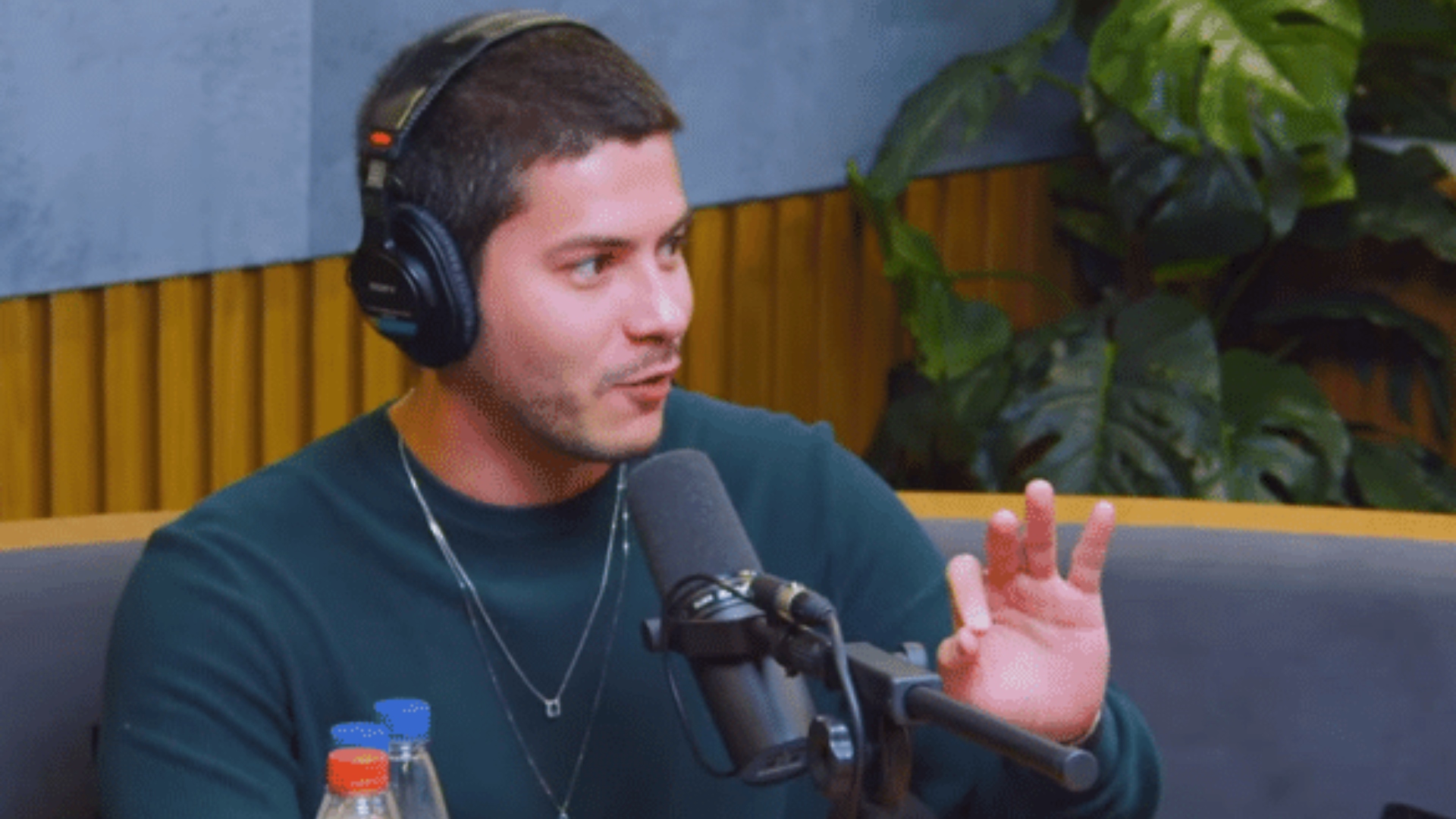 Após 6 meses do fim do BBB22, Arthur Aguiar reavalia vitória e diz: “Nem me acho queridinho”