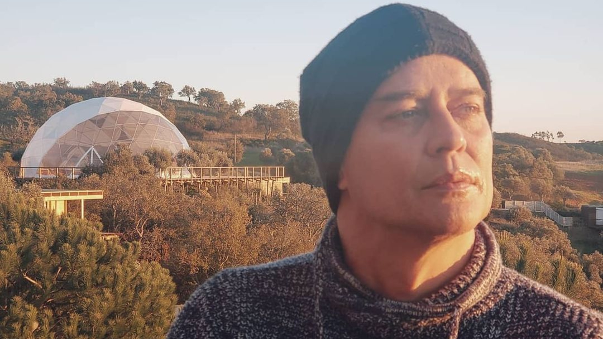 Morando em Portugal, Marcello Antony revela mudança drástica de vida: “Momento confuso”
