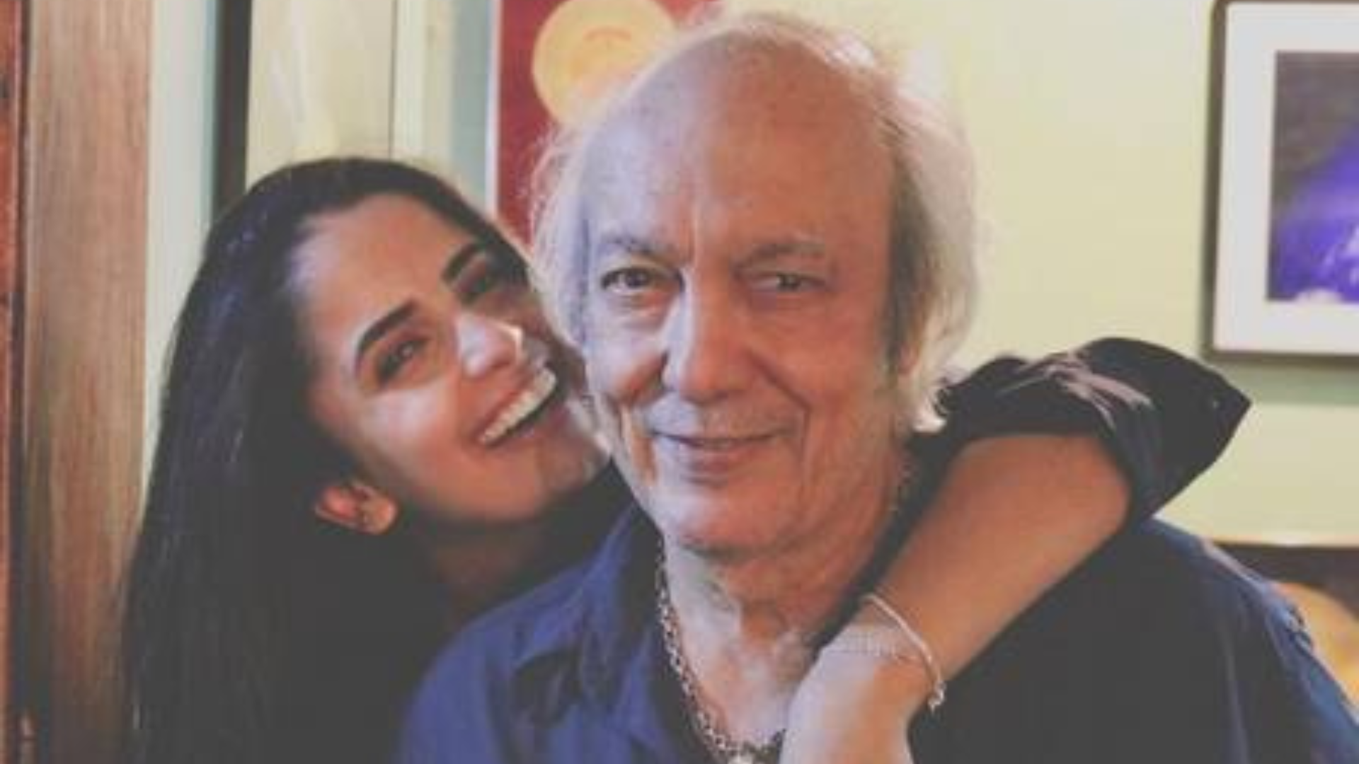 Mulher de Erasmo Carlos chora após internação do cantor: “Falta um pedaço de mim”