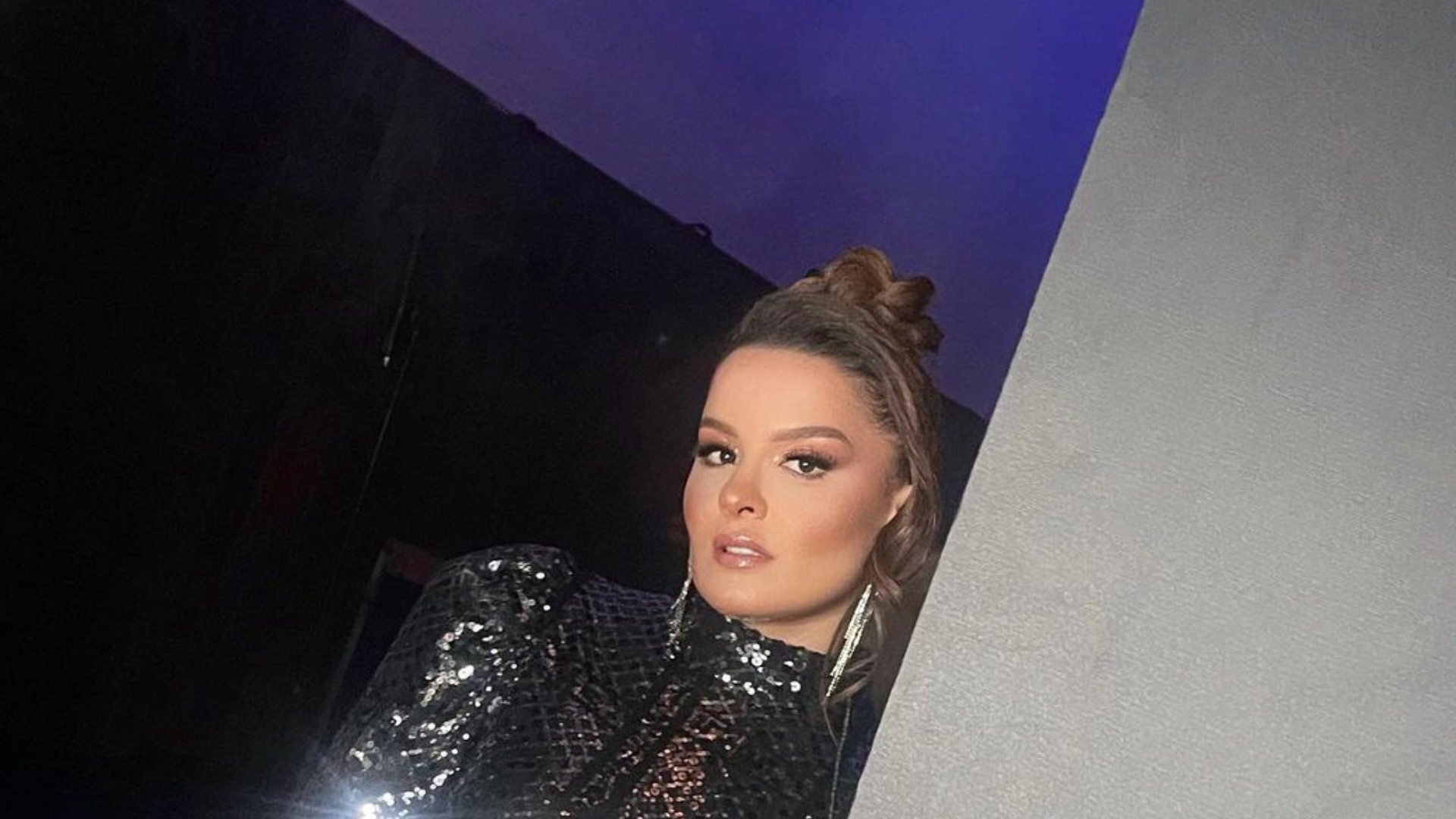 Maiara aparece com microvestido e fãs babam: “Mais linda do mundo”
