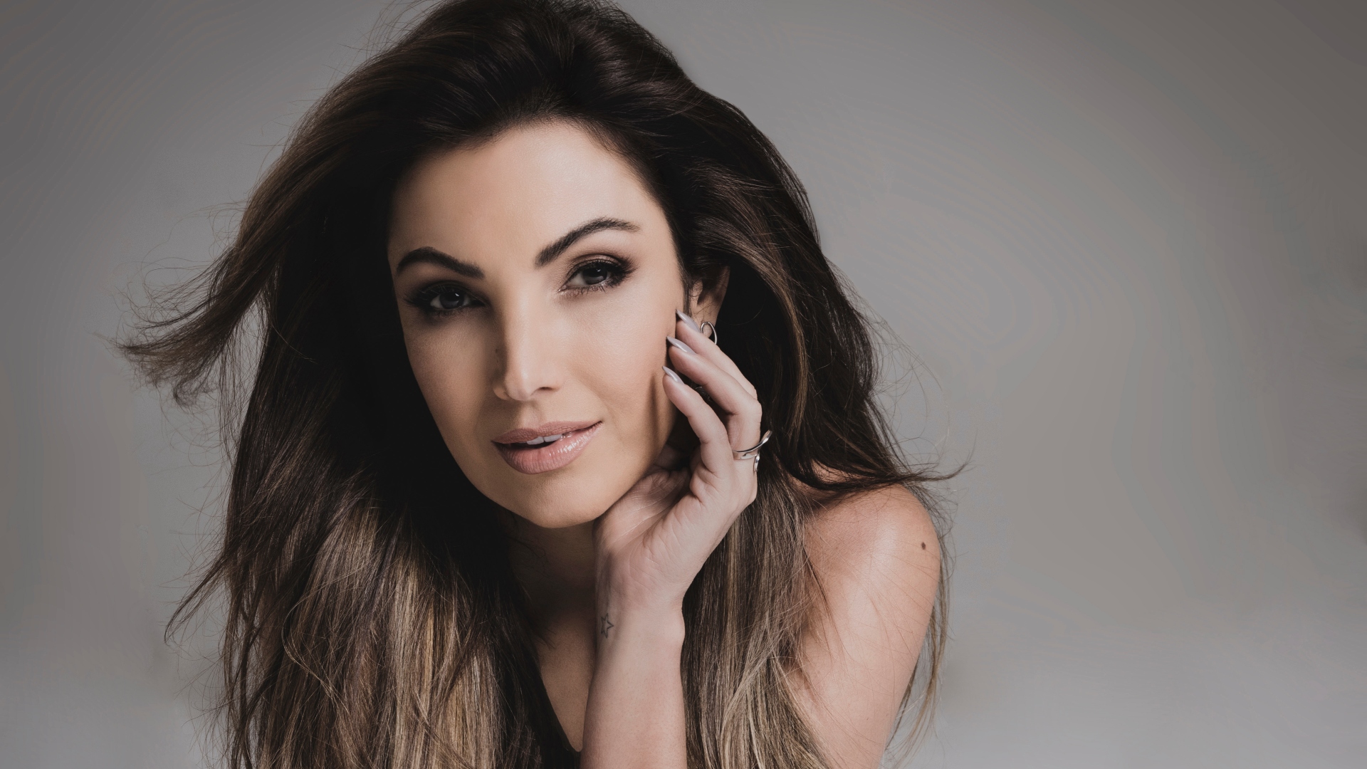 Com 22 anos de carreira, Patrícia Poeta expõe grande aprendizado após dificuldade: “Aceitar isso”