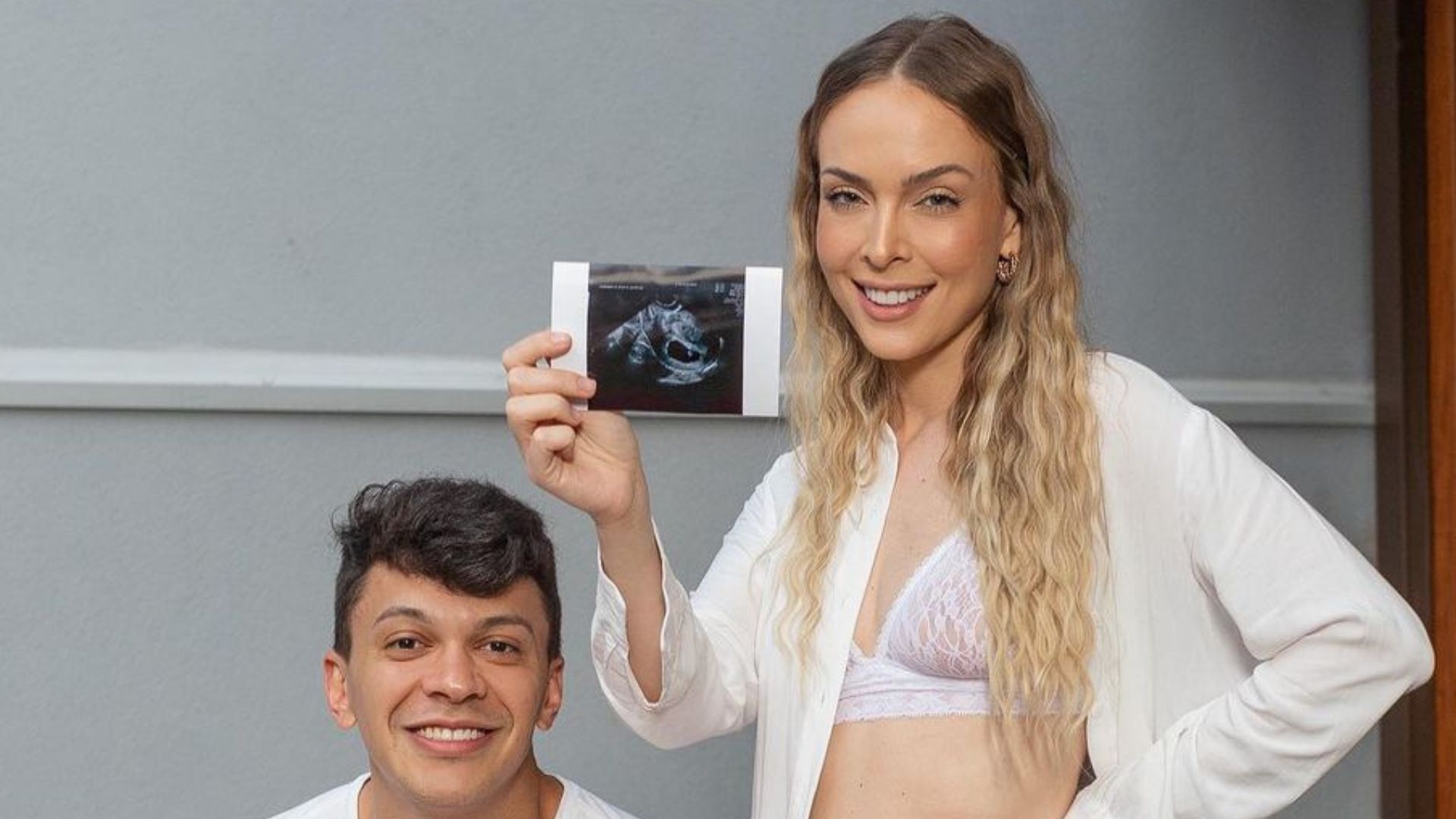 Tatá Estaniecki anuncia segunda gravidez e celebra: “Muito felizes”