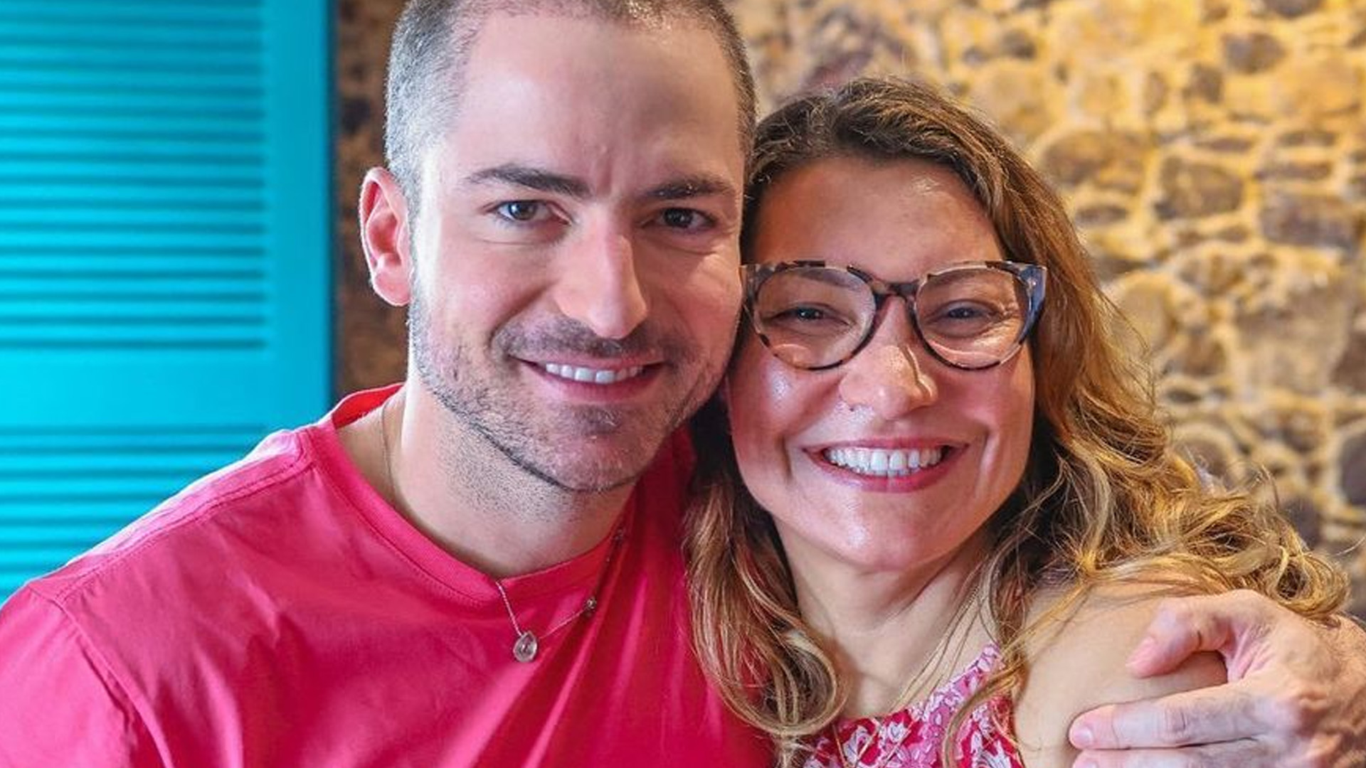 Viúvo de Paulo Gustavo, Thales Bretas posa com esposa de Lula e divide opiniões: “Futura primeira-dama”