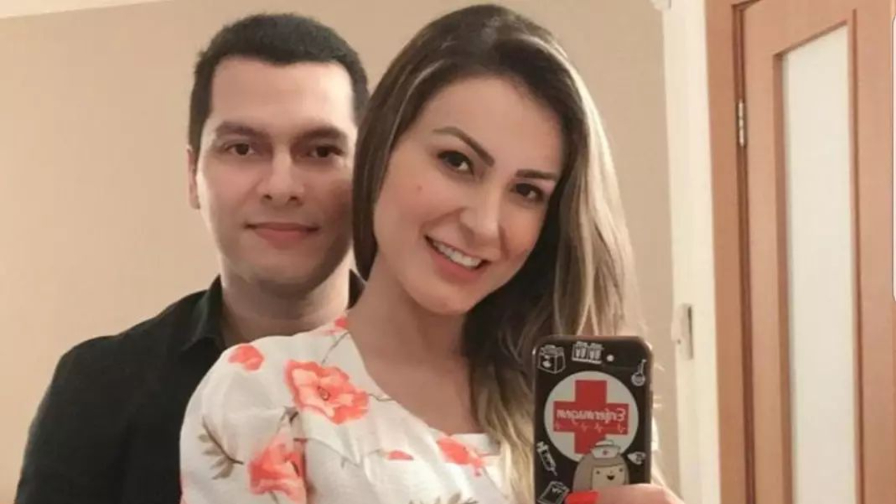 Após reatar casamento, marido de Andressa Urach limita carreira e a proíbe de dar entrevistas: “Não insistam”