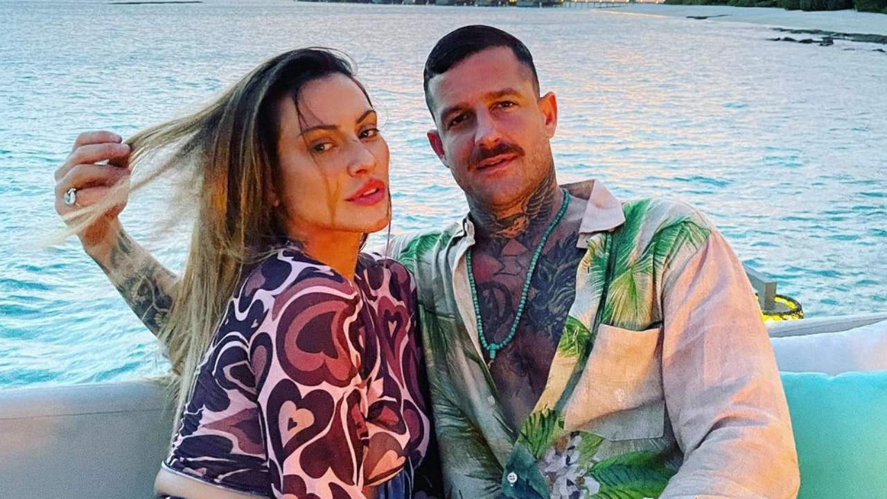 Após casamento com Leandro D’Lucca, Cleo fala sobre planos para maternidade: “Me sinto muito mãe”