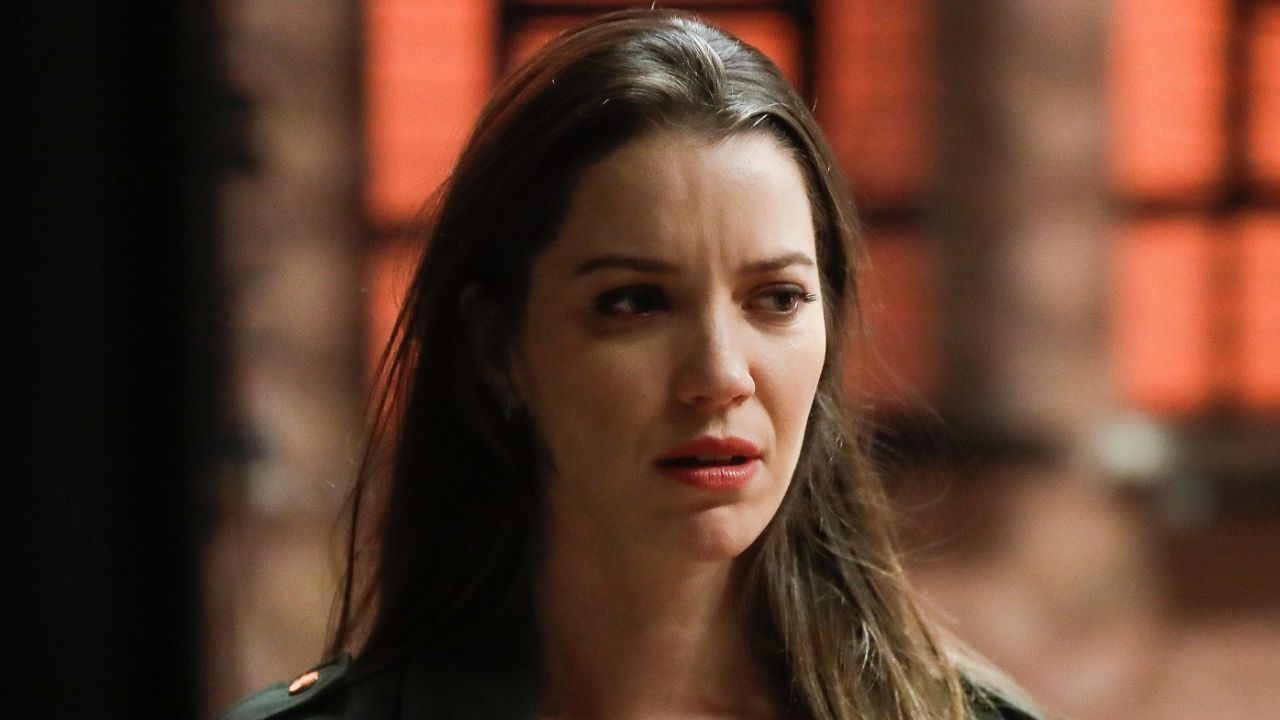 Após 14 anos de trabalho, Nathalia Dill é dispensada da Globo e fica arrasada com decisão