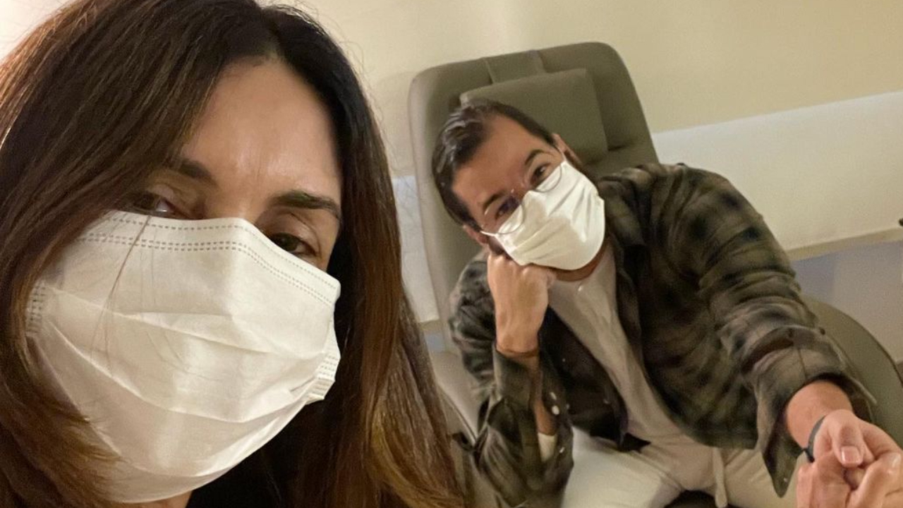 Túlio Gadêlha posa no hospital com Fátima Bernardes e celebra resultado da cirurgia: “Cuidando dela”