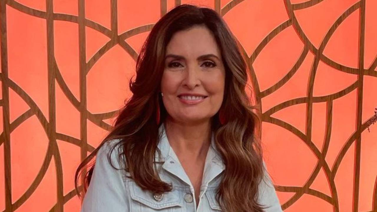 Fátima Bernardes reúne trigêmeos e toca a web com homenagem de aniversário aos filhos: “Felicidade”