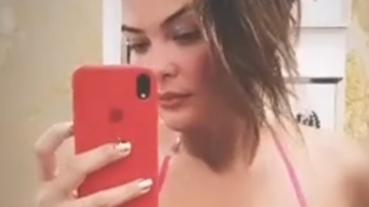 Geisy Arruda puxa biquíni e mostra bronzeamento nas partes íntimas: “Sonho de consumo”