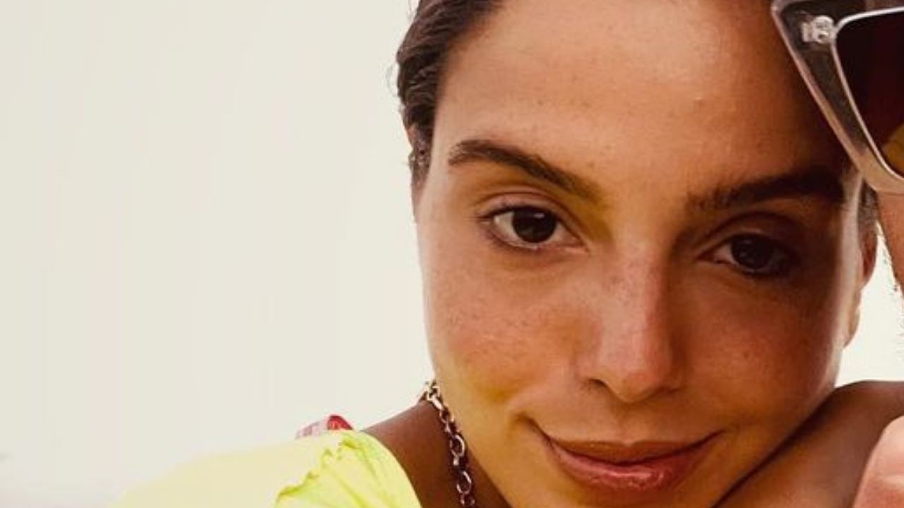 Giovanna Lancellotti surge no maior chamego com o namorado Gabriel David: “Muito amor”