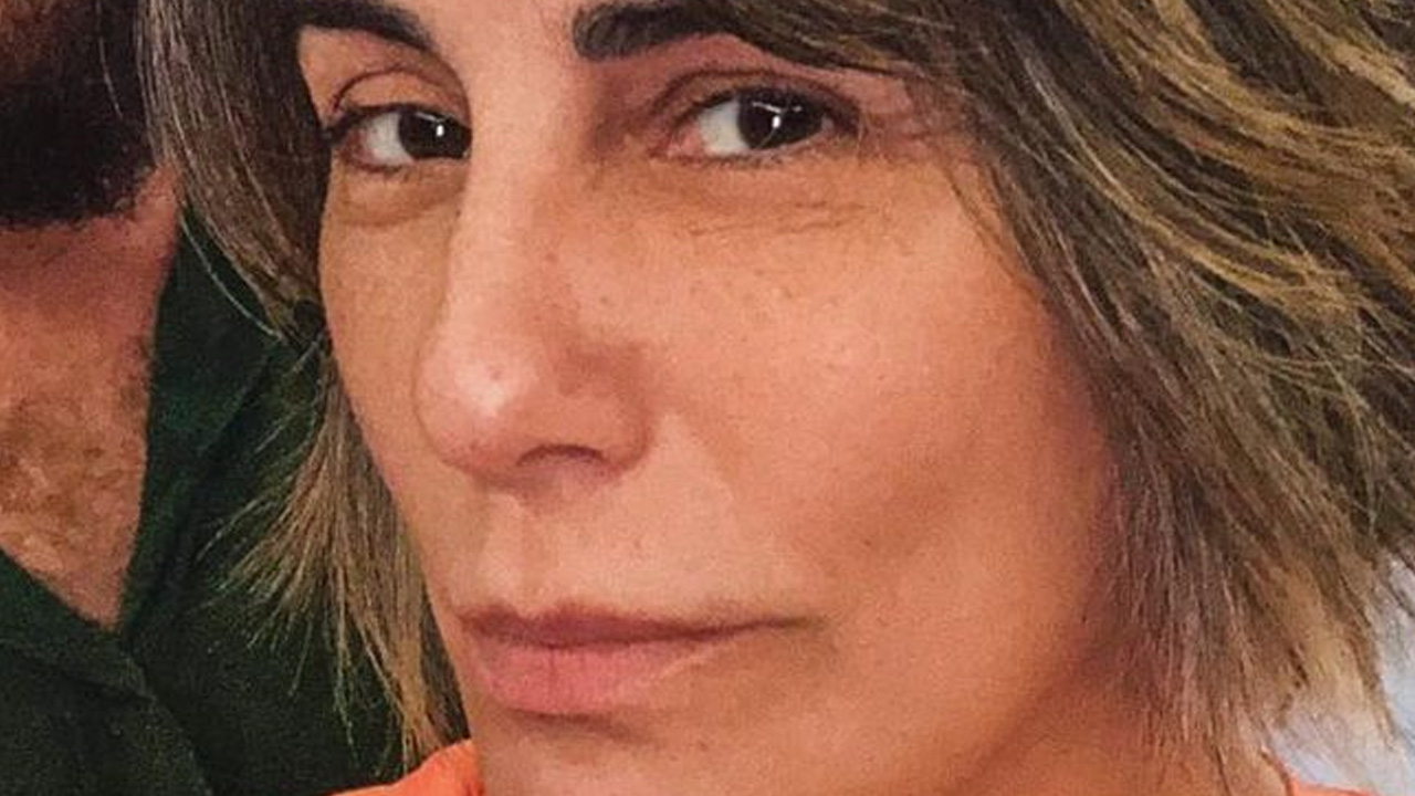 Que diferente! Gloria Pires radicaliza em mudança no visual e mostra resultado: “Desapeguei”